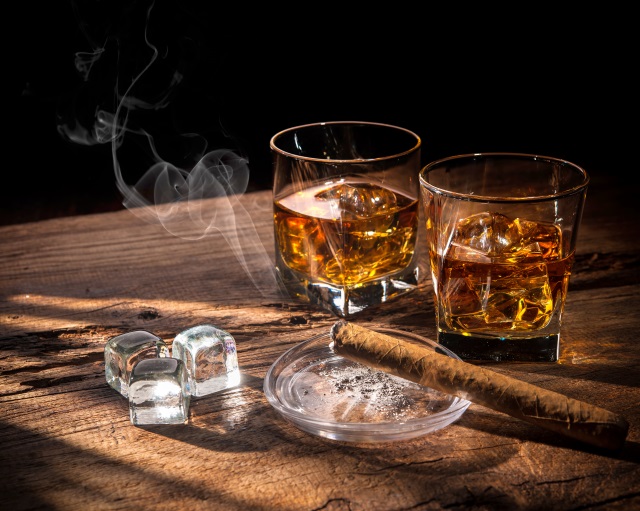 高血壓、抽煙、喝酒、雪茄-康興醫(yī)療器械官網(wǎng)