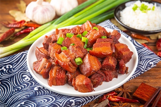 高血壓、吃肉、飲食、紅燒肉-康興醫(yī)療器械官網(wǎng)