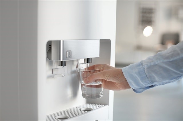 喝水、腎臟、飲水機、水杯-康興醫(yī)療器械官網(wǎng)