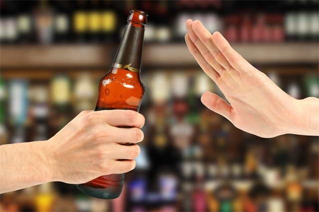 高血壓、喝酒、飲酒-康興醫(yī)療器械官網(wǎng)